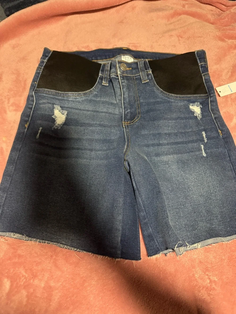 Maternity shorts - Picture 2 of 7